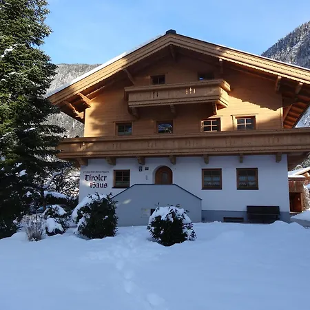 아파트 Tiroler Haus *